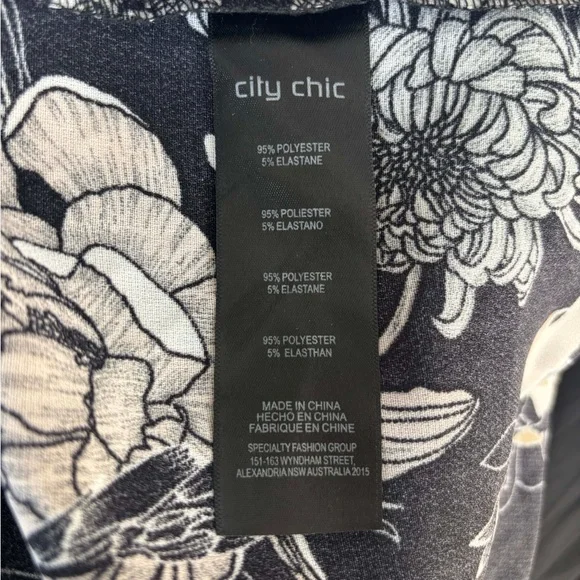 City Chic Floral Black Maxi Dress - Picture 7 of 8